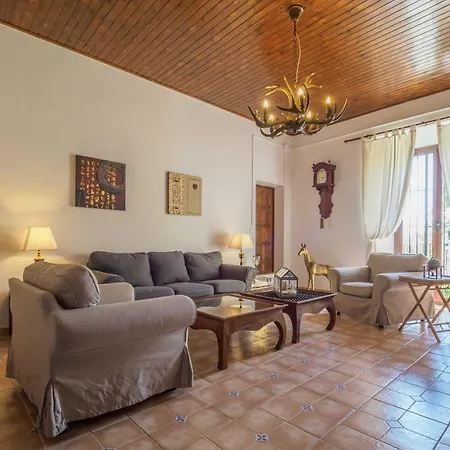 Masía Trabal Casa de Férias Olerdola